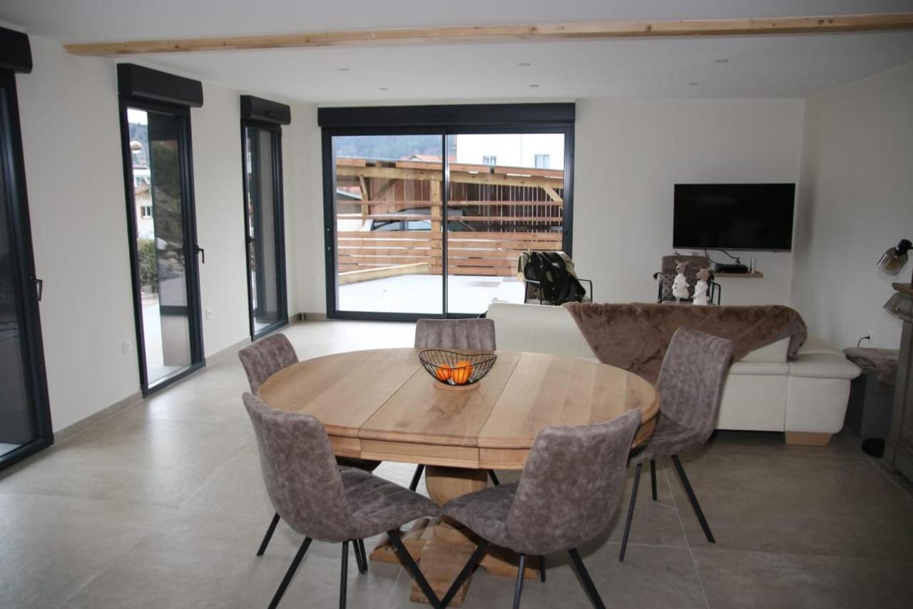 Chalet, Spacieux, Proche Du Lac, Vue Sur La Montagne *